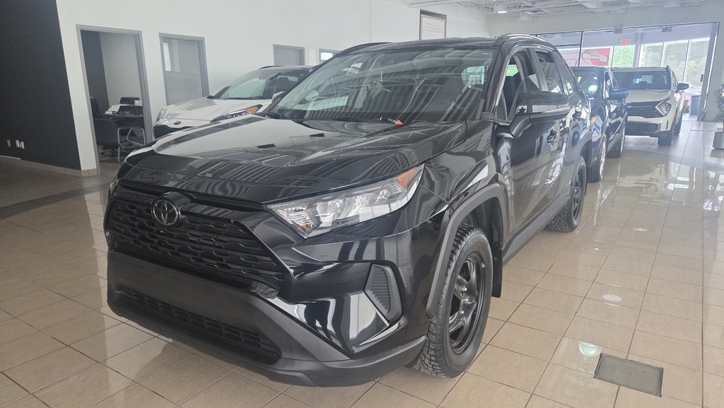 Toyota RAV4 LE 2020 à , Québec - 1 - w1024h768px