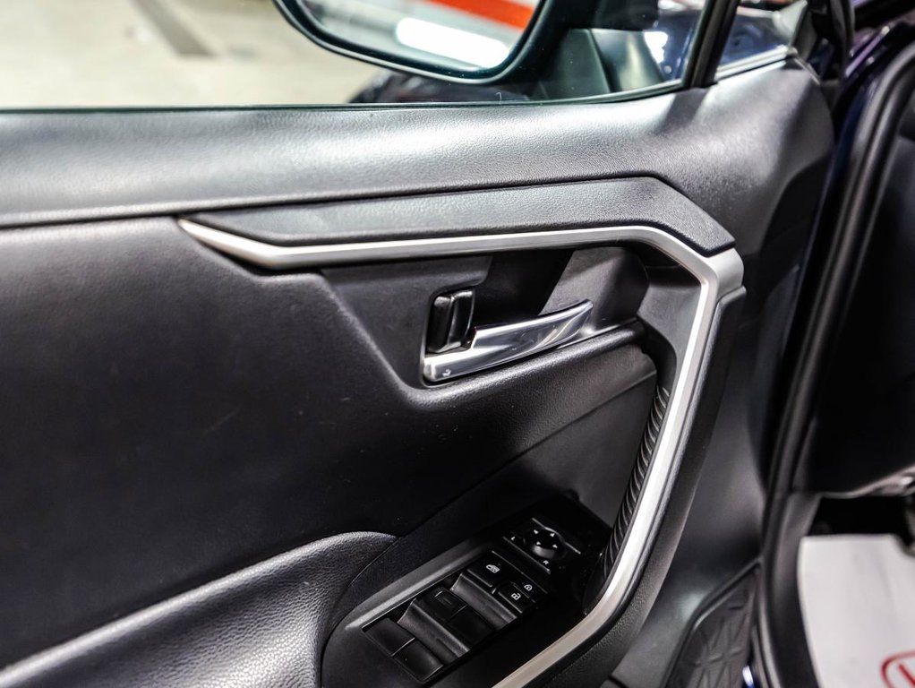 2020 Toyota RAV4 XLE TI in , Quebec - 11 - w1024h768px