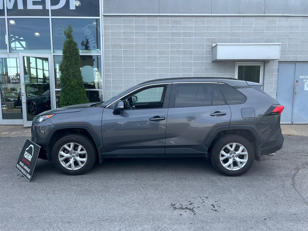 RAV4 LE 2021 à , Québec - 3 - w1024h768px