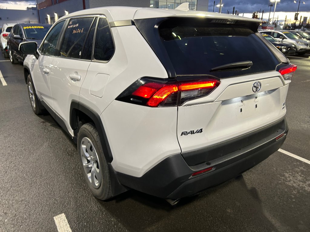 RAV4 LE TRACTION INTEGRALE JAMAIS ACCIDENTÉ 2022 à , Québec - 2 - w1024h768px