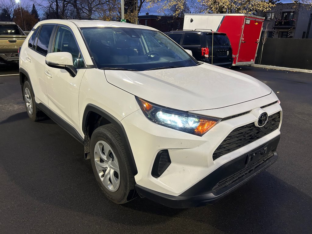 RAV4 LE TRACTION INTEGRALE JAMAIS ACCIDENTÉ 2022 à , Québec - 4 - w1024h768px