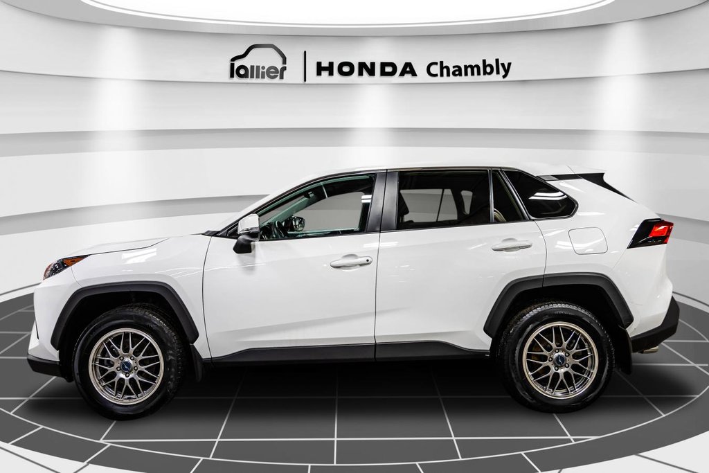 Toyota RAV4 LE AWD MAGS I CARPLAY I SIEGES CHAUFFANTS I CAMERA I SECURITE ACTIVE 2022 à , Québec - 3 - w1024h768px
