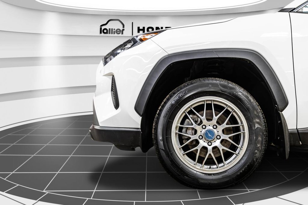 Toyota RAV4 LE AWD MAGS I CARPLAY I SIEGES CHAUFFANTS I CAMERA I SECURITE ACTIVE 2022 à , Québec - 7 - w1024h768px