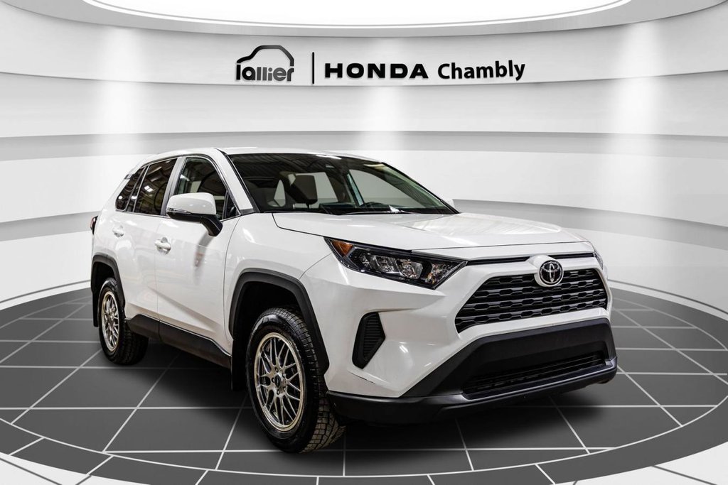 Toyota RAV4 LE AWD MAGS I CARPLAY I SIEGES CHAUFFANTS I CAMERA I SECURITE ACTIVE 2022 à , Québec - 22 - w1024h768px