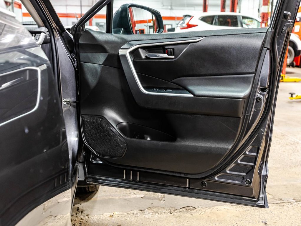 Toyota RAV4 XLE PREMIUM 1 PROPRIO I TOIT OUVRANT I SIEGES CHAUFFANTS I MAGS I  VOLANT CHAUFFANTS I 2023 à , Québec - 17 - w1024h768px