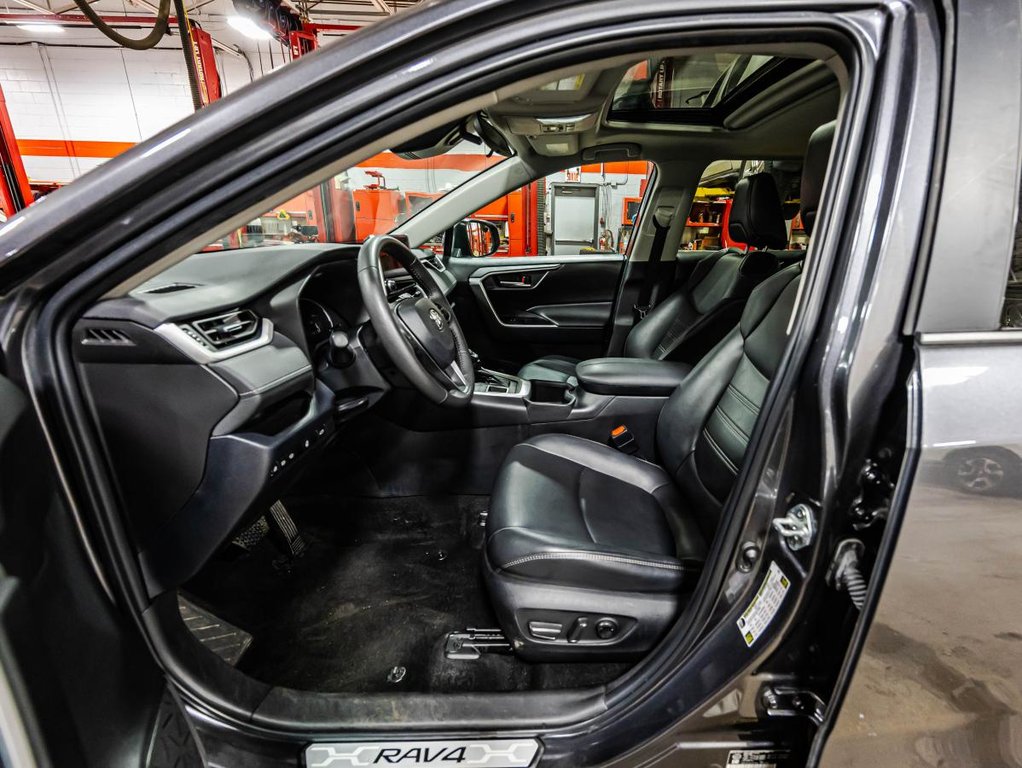 Toyota RAV4 XLE PREMIUM 1 PROPRIO I TOIT OUVRANT I SIEGES CHAUFFANTS I MAGS I  VOLANT CHAUFFANTS I 2023 à , Québec - 20 - w1024h768px
