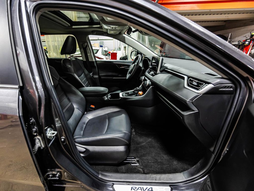 Toyota RAV4 XLE PREMIUM 1 PROPRIO I TOIT OUVRANT I SIEGES CHAUFFANTS I MAGS I  VOLANT CHAUFFANTS I 2023 à , Québec - 18 - w1024h768px