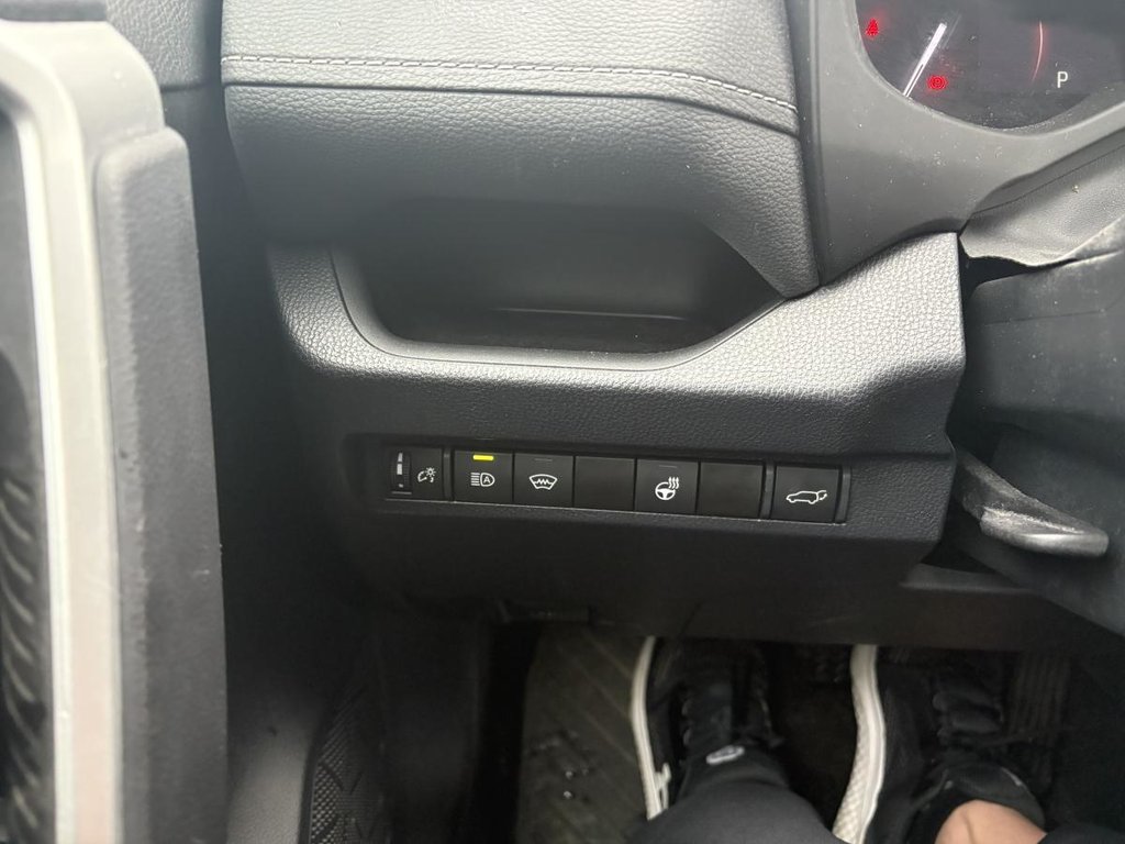 Toyota RAV4 XLE PREMIUM 1 PROPRIO I TOIT OUVRANT I SIEGES CHAUFFANTS I MAGS I  VOLANT CHAUFFANTS I 2023 à , Québec - 11 - w1024h768px