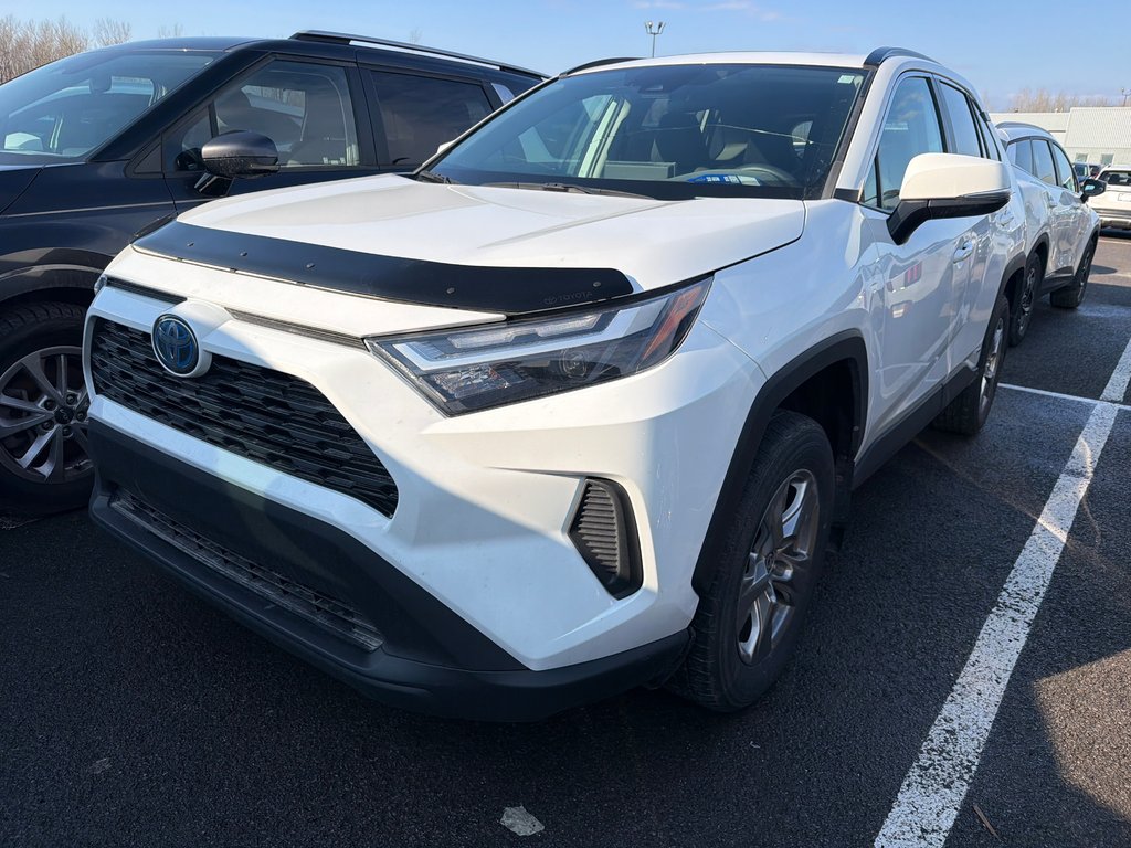 Toyota RAV4 Hybrid XLE 2023 à Montréal, Québec - 1 - w1024h768px