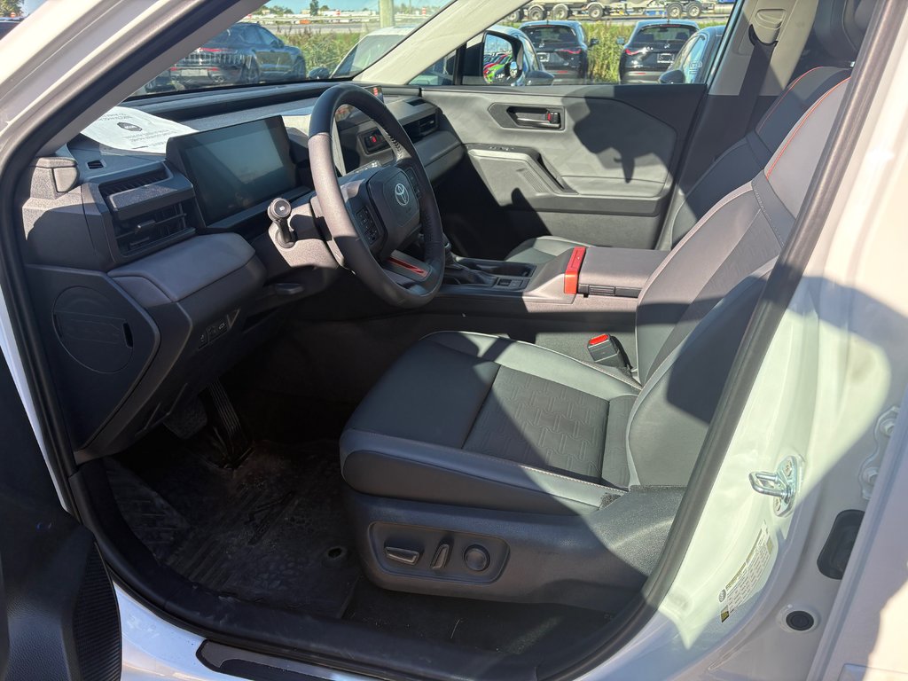Toyota RAV4 WOODLAND 2026 à Lachenaie, Québec - 8 - w1024h768px