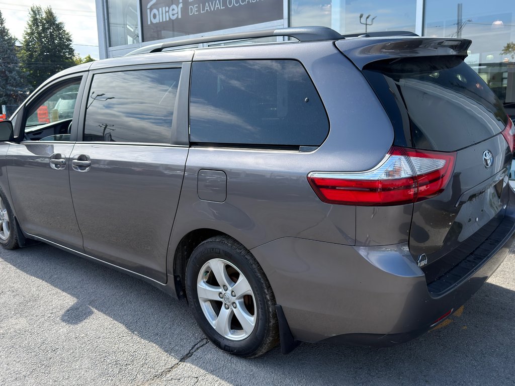 Toyota Sienna LE 2015 à Montréal, Québec - 3 - w1024h768px