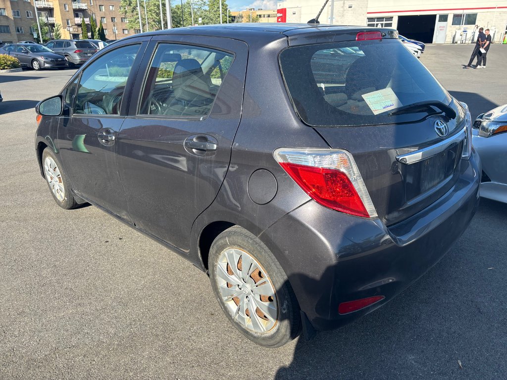 Toyota Yaris LE 2014 à Montréal, Québec - 4 - w1024h768px