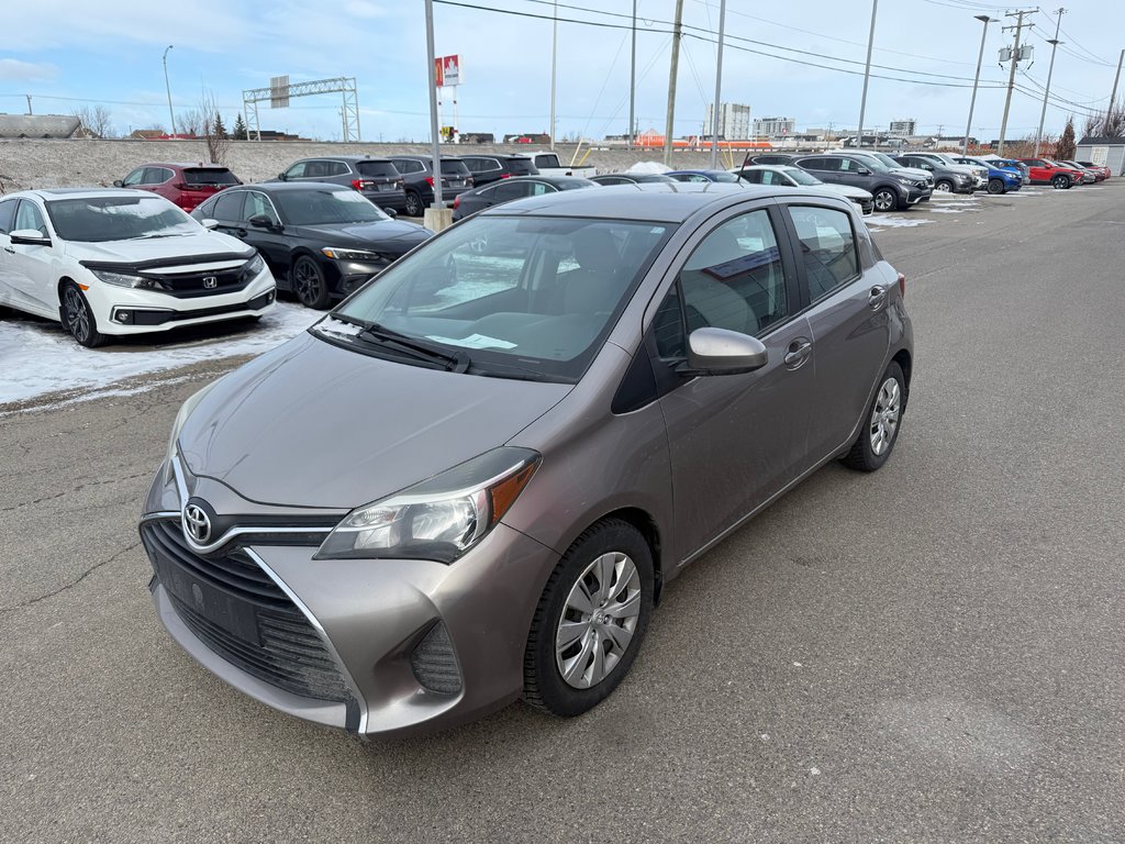 2015 Toyota Yaris in Lachenaie, Quebec - 1 - w1024h768px