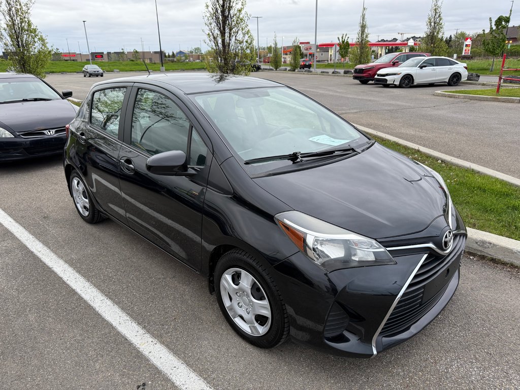 2015 Toyota Yaris LE in Lachenaie, Quebec - 4 - w1024h768px
