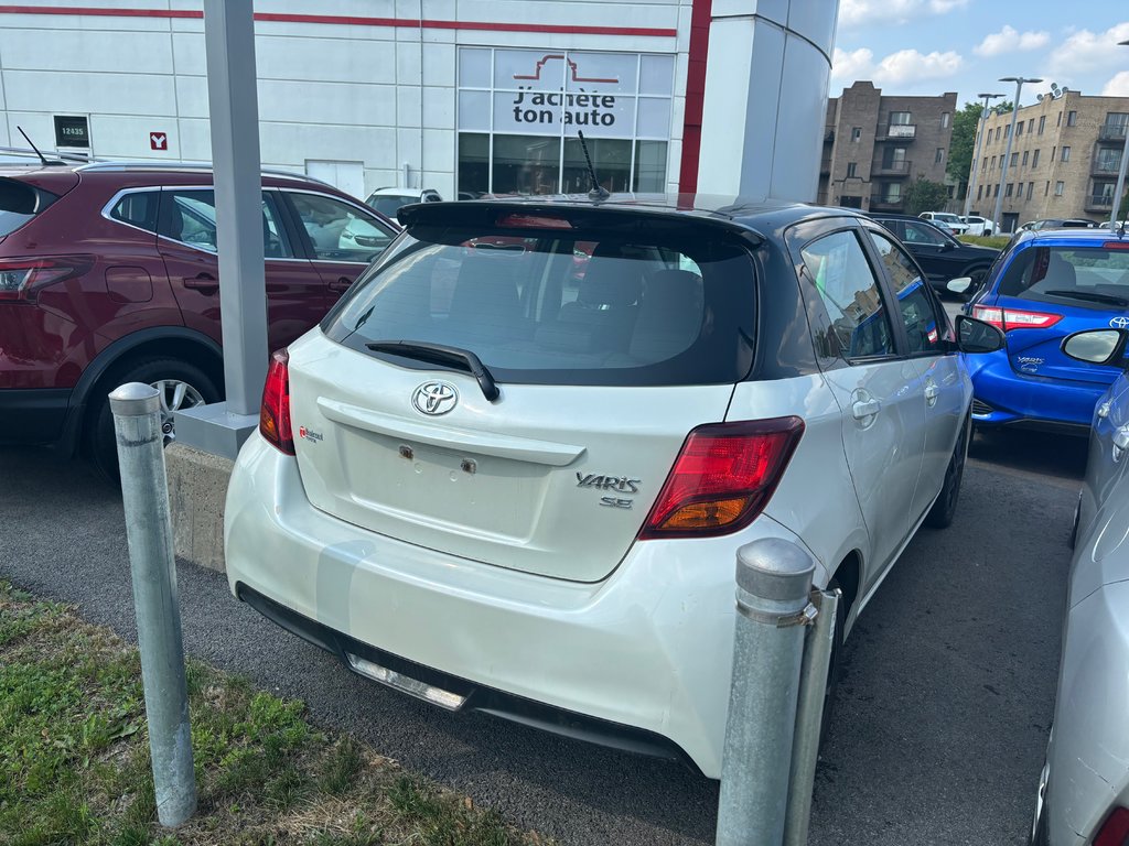 2016 Toyota Yaris SE in Montréal, Quebec - 3 - w1024h768px