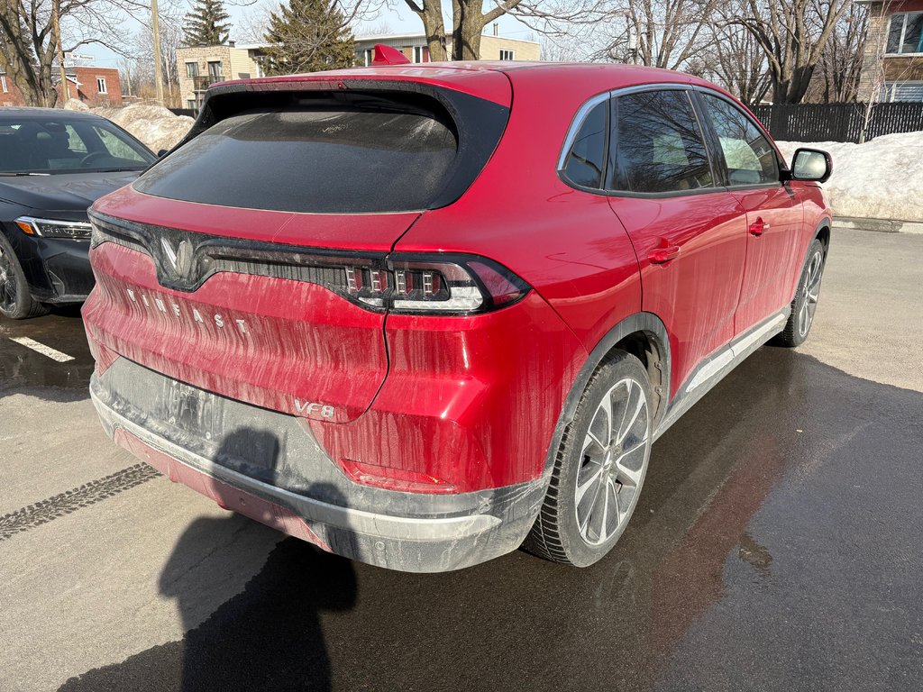 VinFast VF 8 plus 17 300 KM  8 PNEUS 2024 à Lachenaie, Québec - 3 - w1024h768px