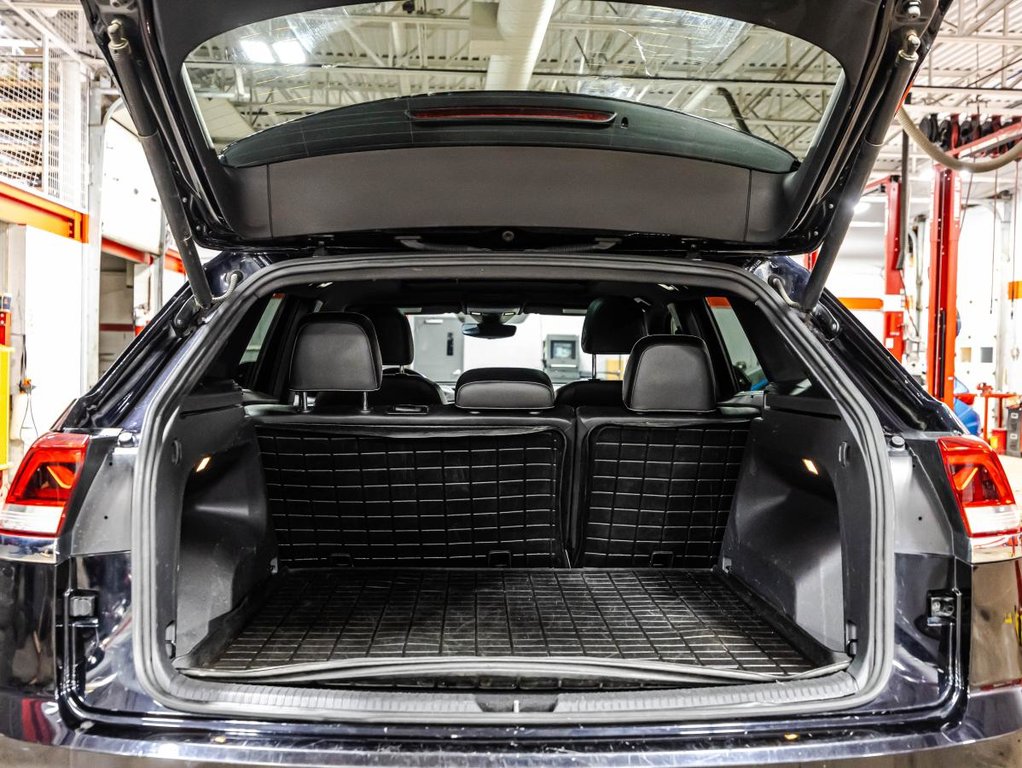 2020 Volkswagen Atlas Cross Sport Execline 3.6 FSI 4MOTION I JAMAIS ACCIDENTÉ I CUIR I TOIT PANORAMIQUE I SIEGES CHAUFFANTS/ VENTILÉS in , Quebec - 16 - w1024h768px