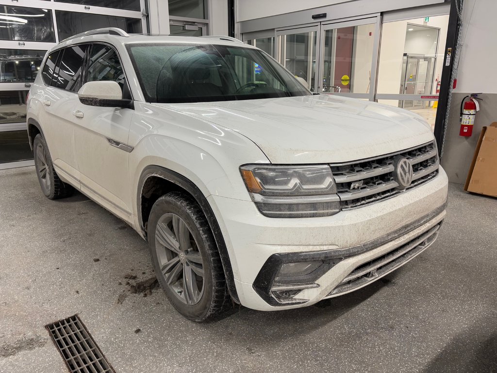 2018 Volkswagen Atlas Execline  FSI 4MOTION R-LINE in Lachenaie, Quebec - 3 - w1024h768px