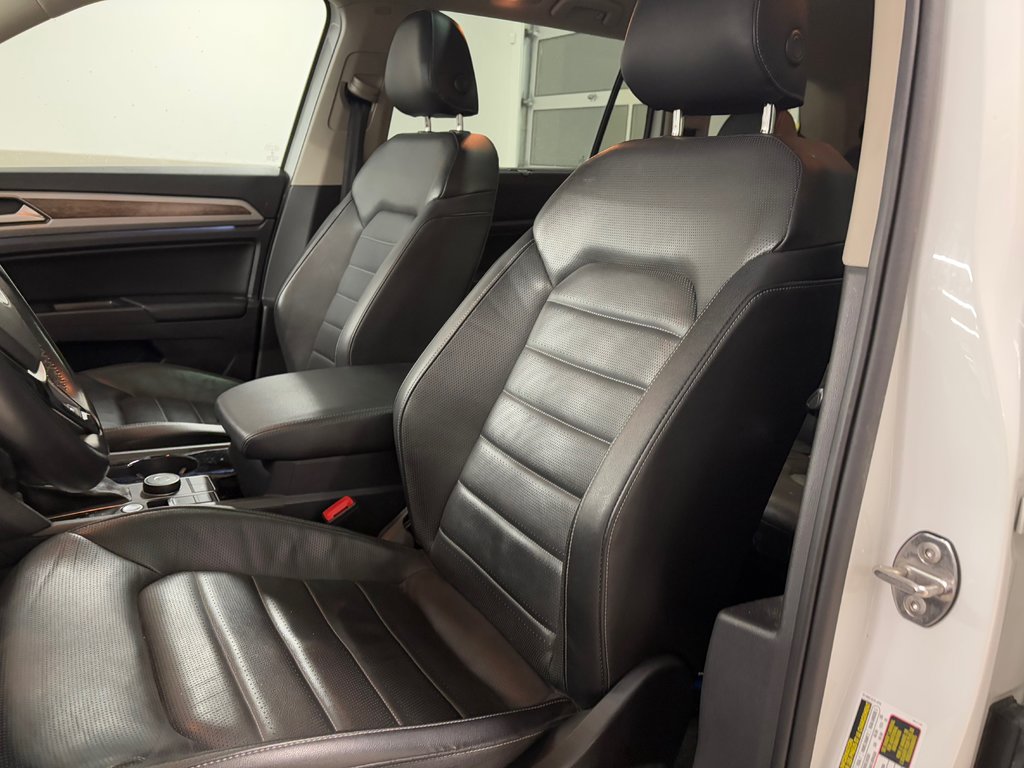 2018 Volkswagen Atlas Execline  FSI 4MOTION R-LINE in Lachenaie, Quebec - 5 - w1024h768px