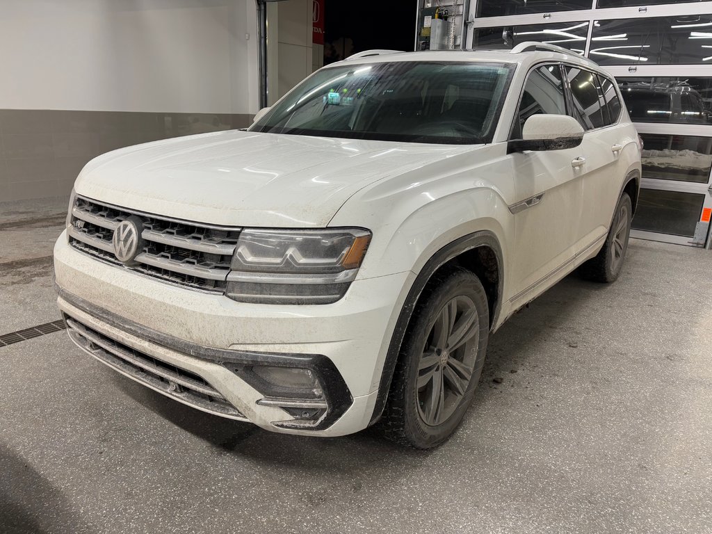 2018 Volkswagen Atlas Execline  FSI 4MOTION R-LINE in Lachenaie, Quebec - 1 - w1024h768px