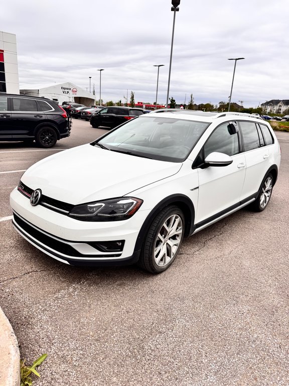 2019 Volkswagen GOLF ALLTRACK EXECLINE in Lachenaie, Quebec - 3 - w1024h768px