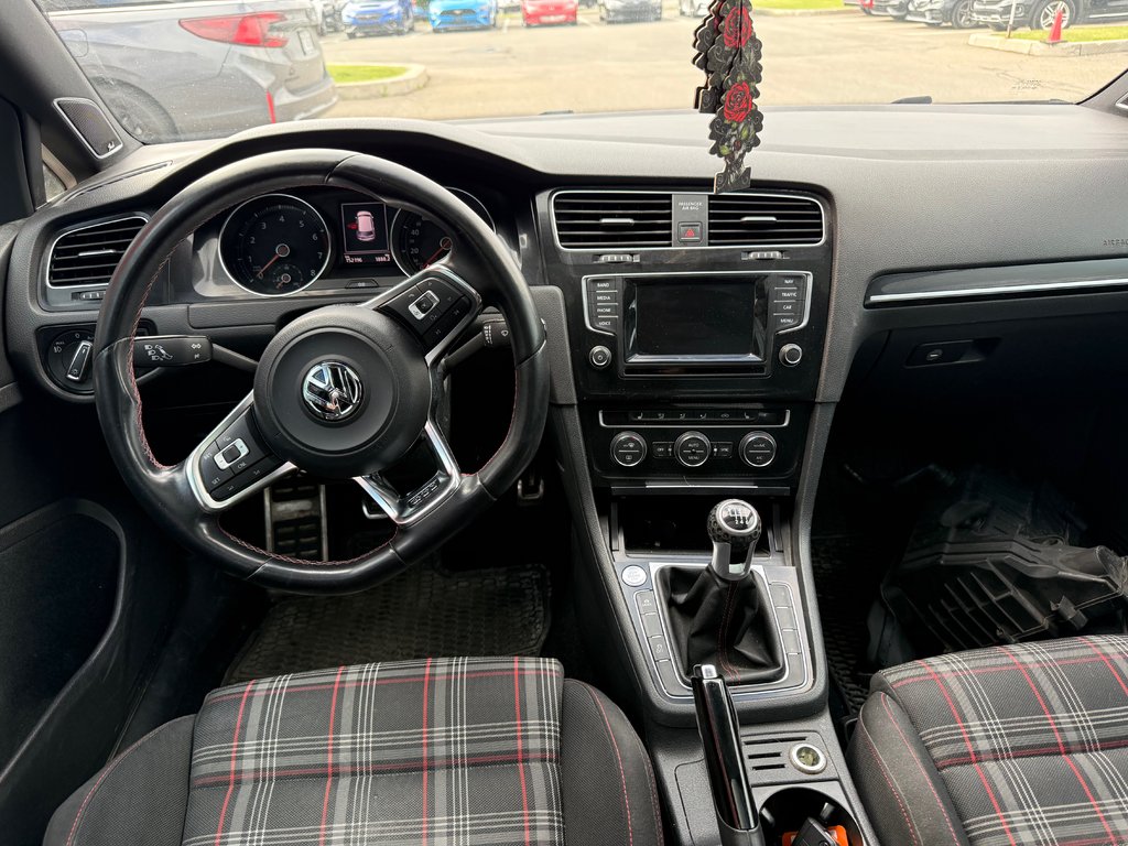 Volkswagen Golf GTI Performance/MANUELLE/INTÉRIEUR TARTAN 2015 à Montréal, Québec - 10 - w1024h768px