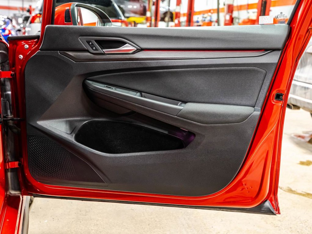2022 Volkswagen Golf GTI Manuelle in Montréal, Quebec - 16 - w1024h768px