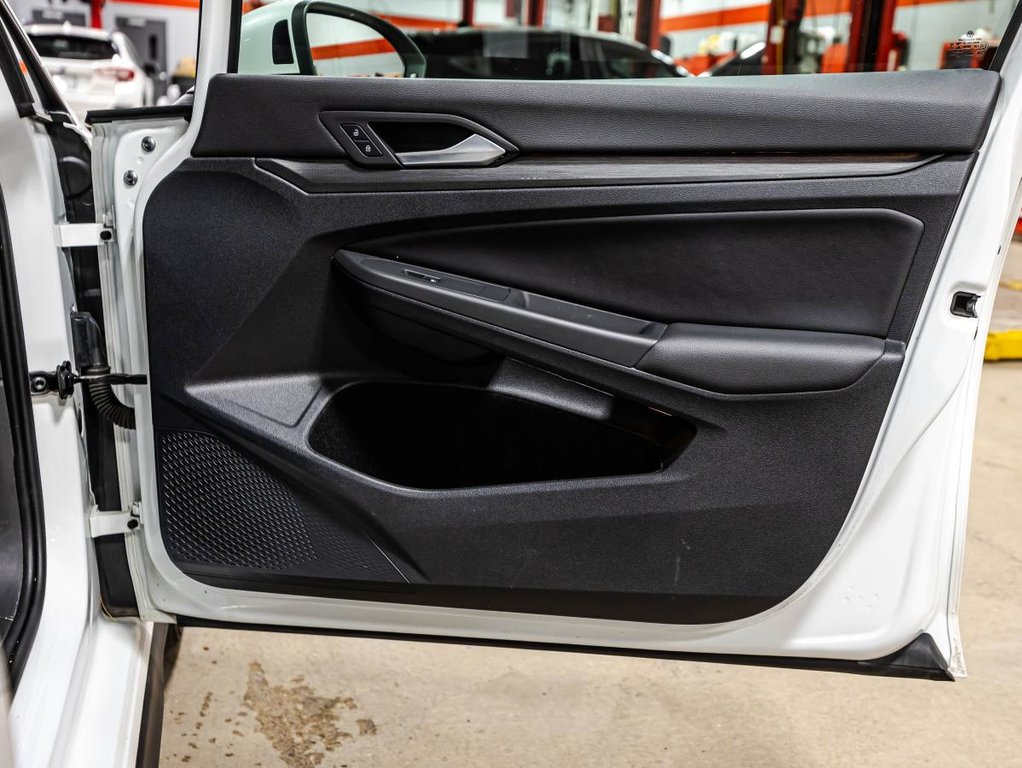 2022 Volkswagen Golf GTI Performance auto I DSG I SIEGES CHAUFFANT ET VENTILÉS I VOLANT CHAUFFANT I TOIT OUVRANT I MAGS in Montréal, Quebec - 16 - w1024h768px