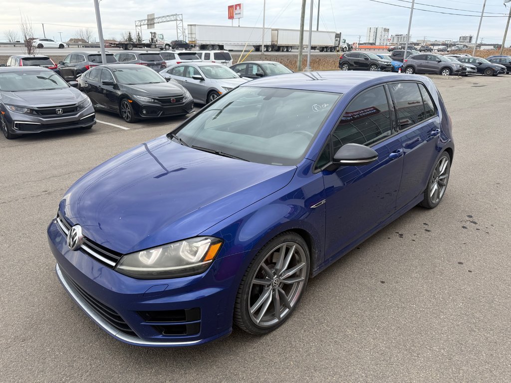 2017 Volkswagen Golf R in Montreal, Quebec - 1 - w1024h768px