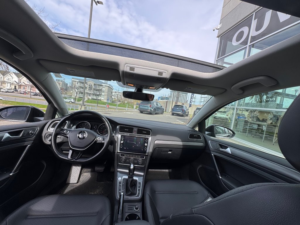 Volkswagen Golf Comfortline 2019 à , Québec - 7 - w1024h768px