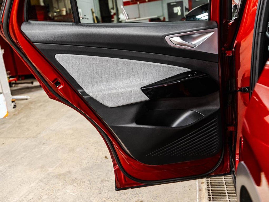 Volkswagen ID.4 Pro AWD  1 PROPRIO I JAMAIS ACCIDENTÉ I TOIT PANORAMIQUE I SIEGES ET VOLANT CHAUFFANTS I 2024 à Montréal, Québec - 12 - w1024h768px