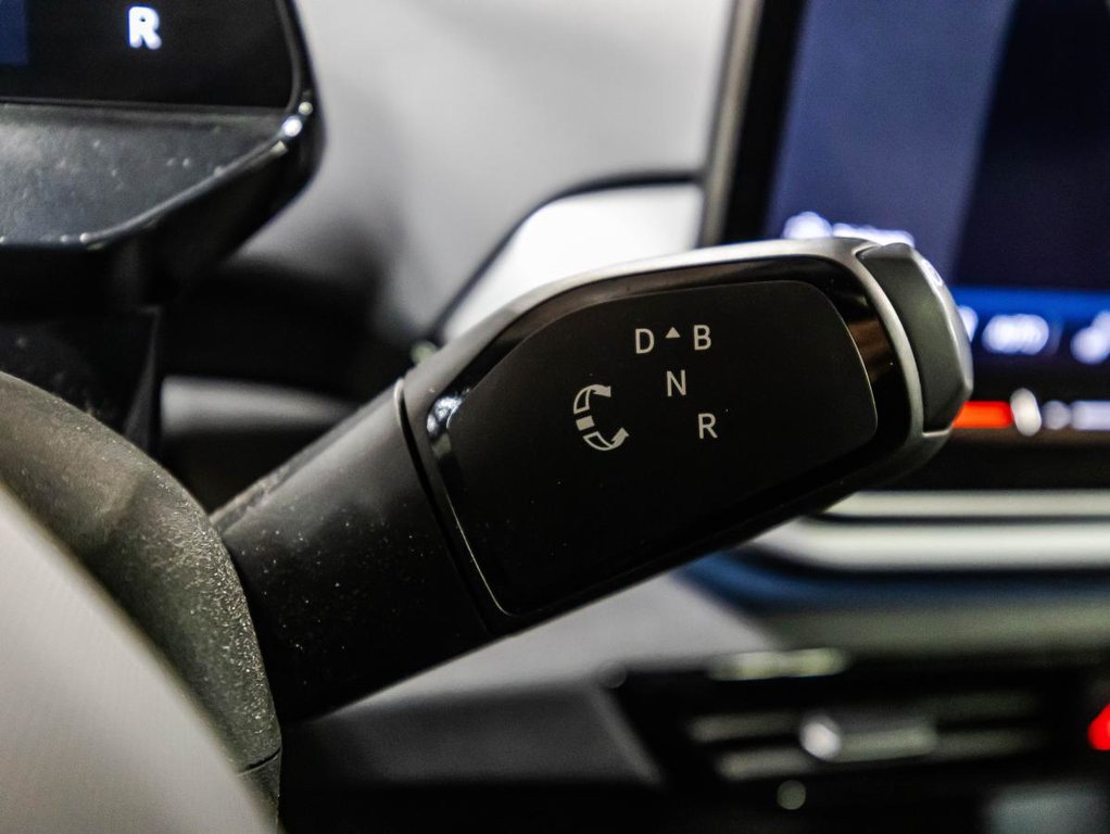 Volkswagen ID.4 Pro AWD  1 PROPRIO I JAMAIS ACCIDENTÉ I TOIT PANORAMIQUE I SIEGES ET VOLANT CHAUFFANTS I 2024 à Montréal, Québec - 25 - w1024h768px