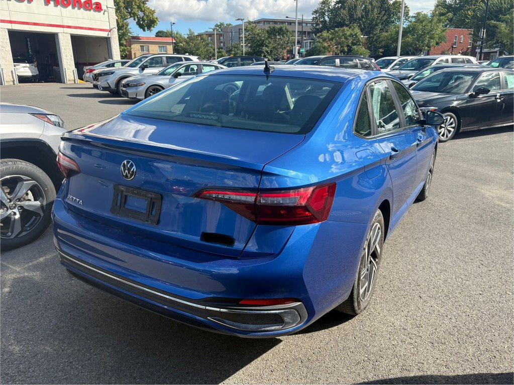 2022 Volkswagen Jetta Highline in Montréal, Quebec - 3 - w1024h768px