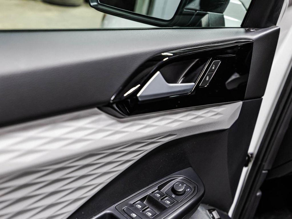 2022 Volkswagen Taos Trendline 4MOTION in , Quebec - 11 - w1024h768px