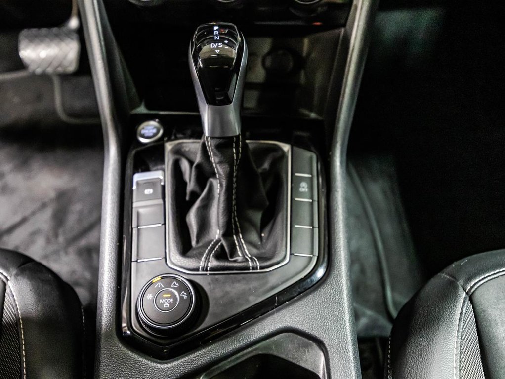 2022 Volkswagen Taos Comfortline 4MOTION JAMAIS ACCIDENTÉ I TOIT PANORAMIQUE I SIEGES CHAUFFANTS I MAGS I SECURITE ACTIVE in , Quebec - 26 - w1024h768px