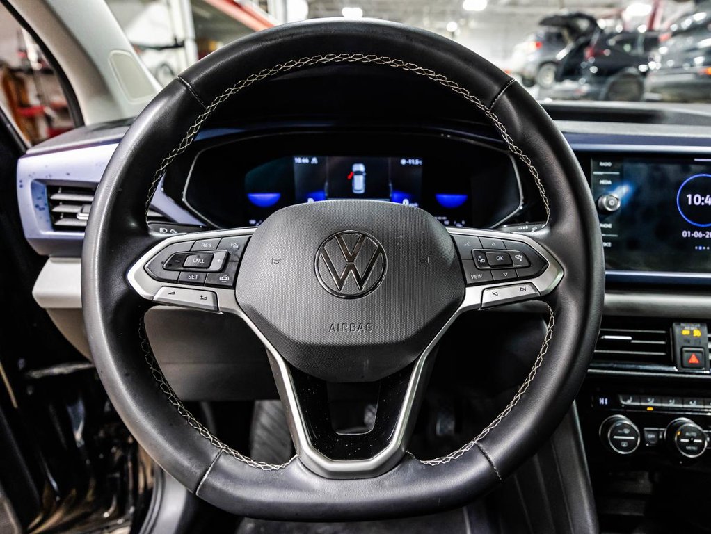 2022 Volkswagen Taos Comfortline 4MOTION JAMAIS ACCIDENTÉ I TOIT PANORAMIQUE I SIEGES CHAUFFANTS I MAGS I SECURITE ACTIVE in , Quebec - 23 - w1024h768px