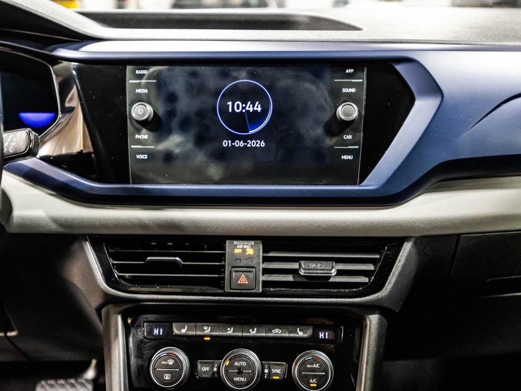 2022 Volkswagen Taos Comfortline 4MOTION JAMAIS ACCIDENTÉ I TOIT PANORAMIQUE I SIEGES CHAUFFANTS I MAGS I SECURITE ACTIVE in , Quebec - 25 - w1024h768px