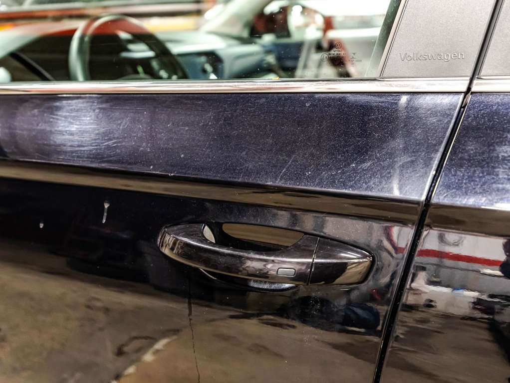 2022 Volkswagen Taos Comfortline 4MOTION JAMAIS ACCIDENTÉ I TOIT PANORAMIQUE I SIEGES CHAUFFANTS I MAGS I SECURITE ACTIVE in , Quebec - 11 - w1024h768px