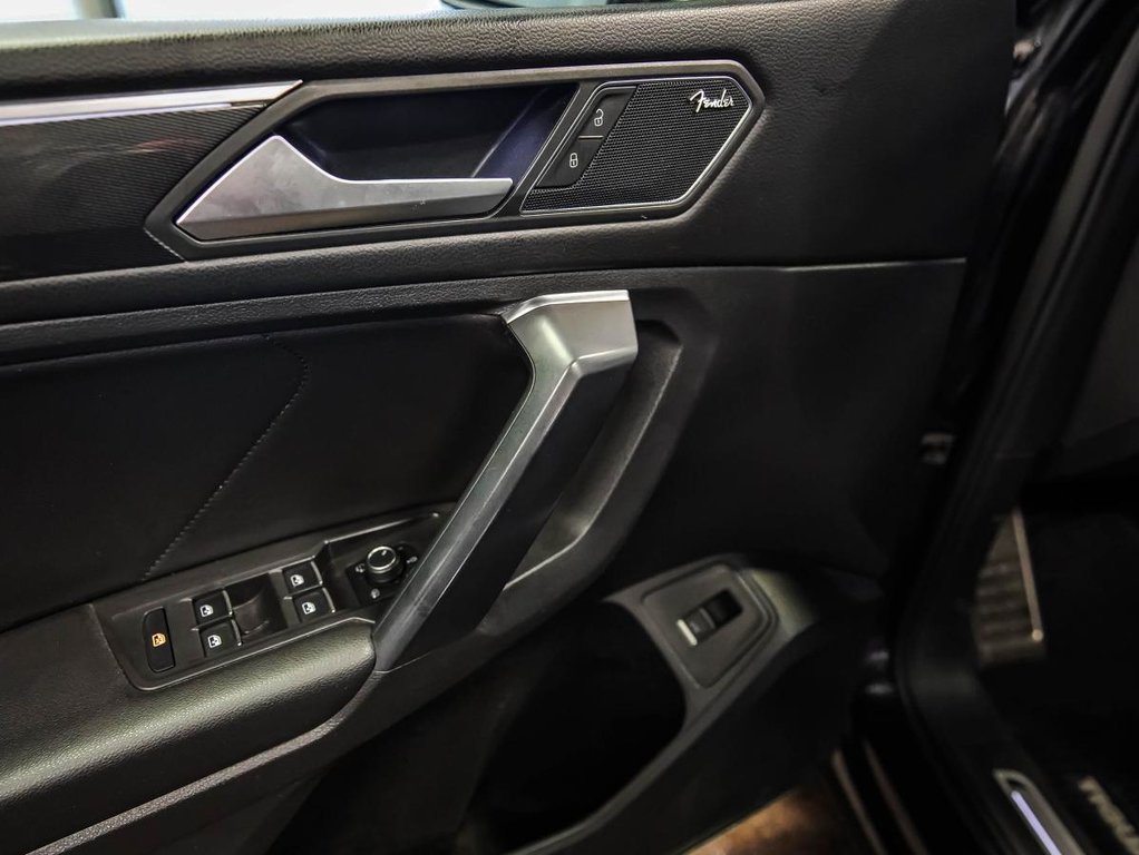2021 Volkswagen Tiguan HIGHLINE R-LINE | 4 MOTION | TOIT PANO | CUIR | CARFAX CLEAN in , Quebec - 12 - w1024h768px