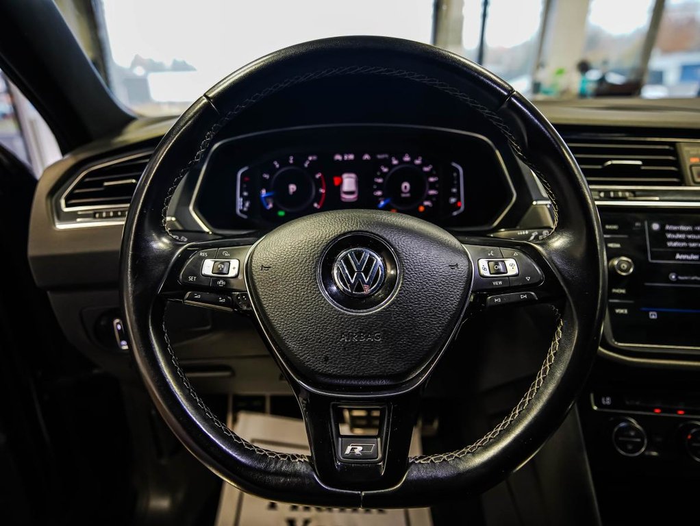 2021 Volkswagen Tiguan HIGHLINE R-LINE | 4 MOTION | TOIT PANO | CUIR | CARFAX CLEAN in , Quebec - 11 - w1024h768px