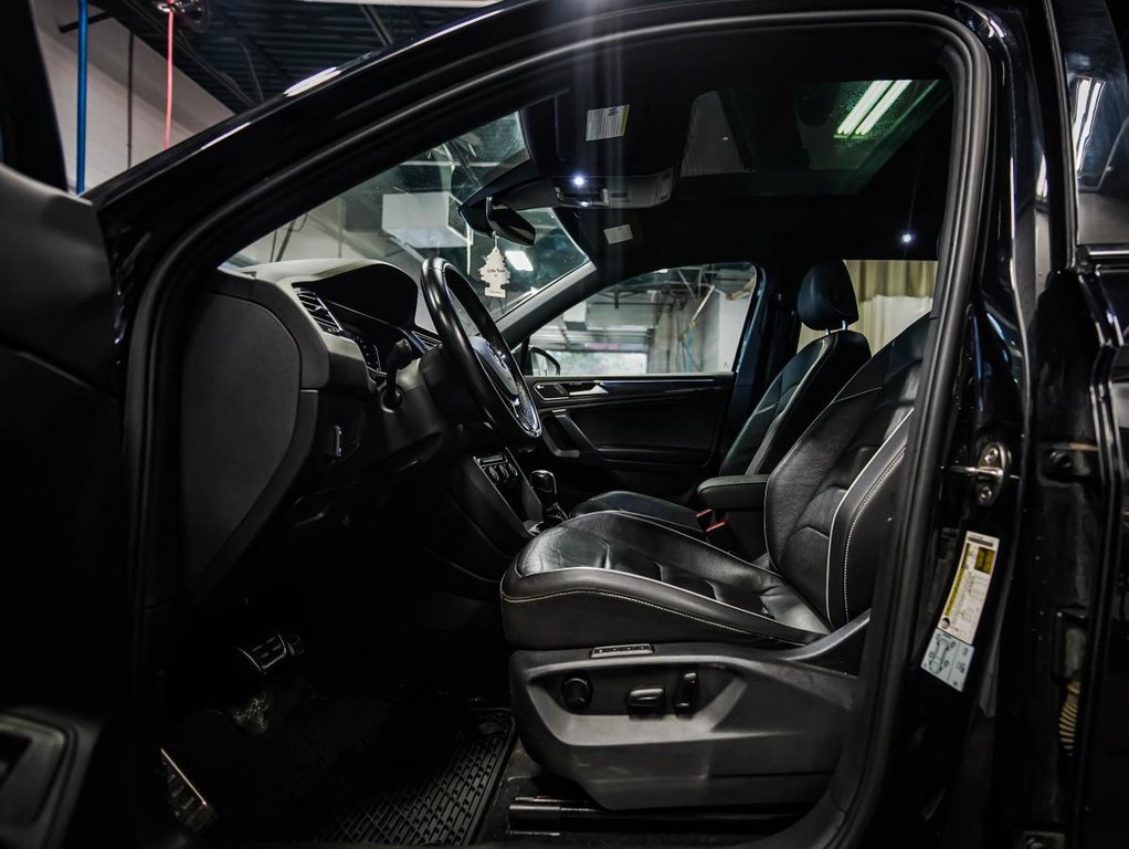 2021 Volkswagen Tiguan HIGHLINE R-LINE | 4 MOTION | TOIT PANO | CUIR | CARFAX CLEAN in , Quebec - 13 - w1024h768px