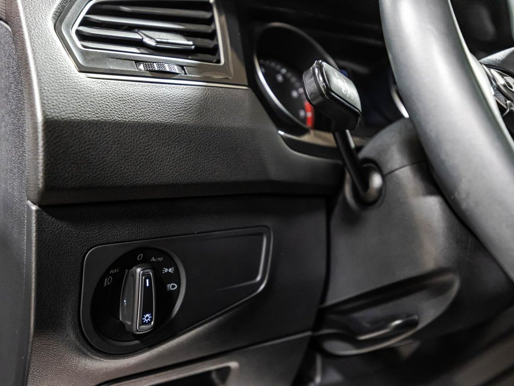 2021 Volkswagen Tiguan Comfortline 4MOTION 34 000 KM !!!! 1 PROPRIO JAMAIS ACCIDENTÉ in , Quebec - 22 - w1024h768px