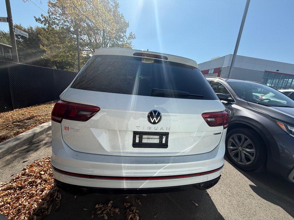 2022 Volkswagen Tiguan Comfortline R-Line Black Edition in Montreal, Quebec - 5 - w1024h768px