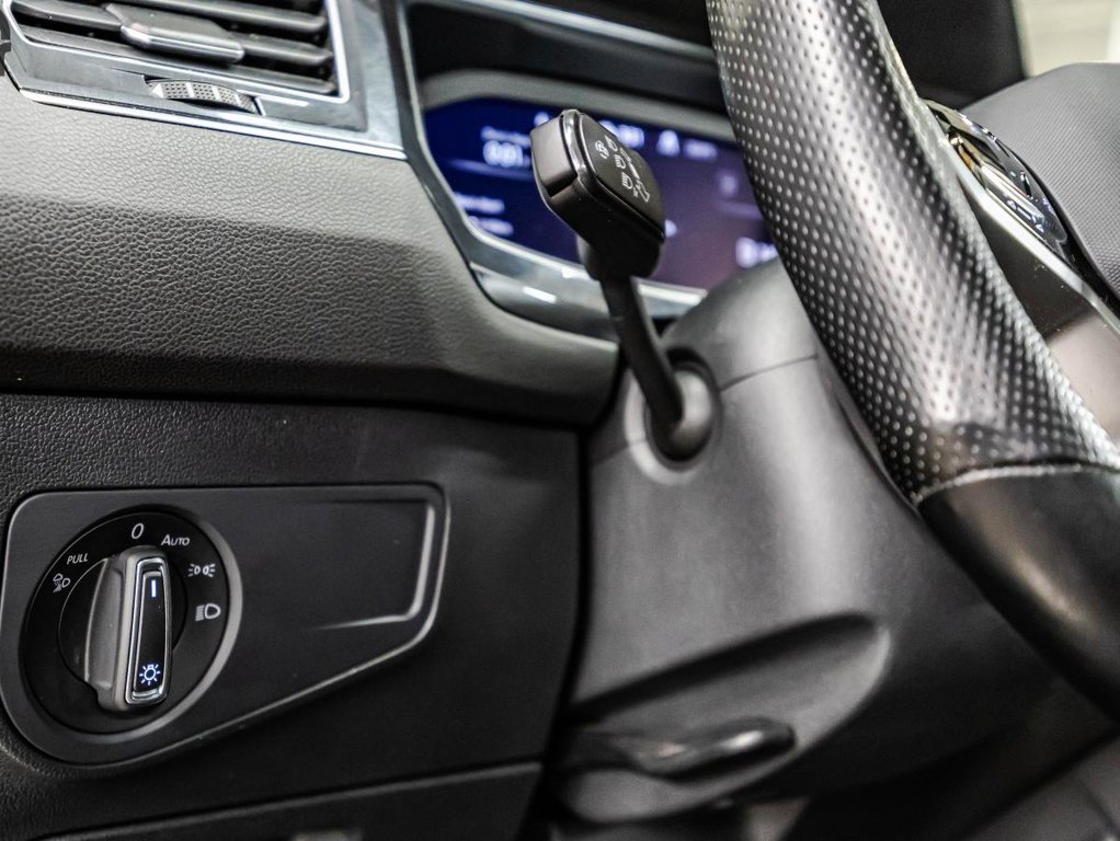 2023 Volkswagen Tiguan Highline R-Line 4MOTION in , Quebec - 23 - w1024h768px