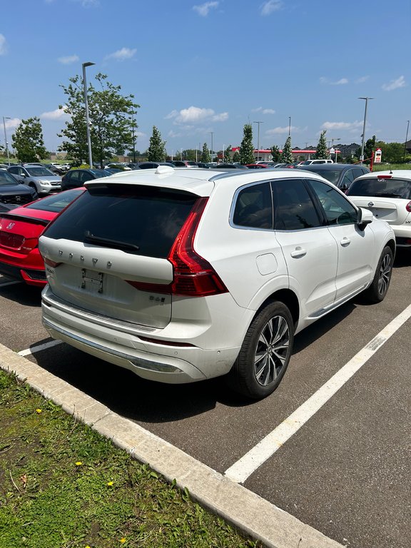 Volvo XC60 Plus Bright Theme 2023 à , Québec - 4 - w1024h768px