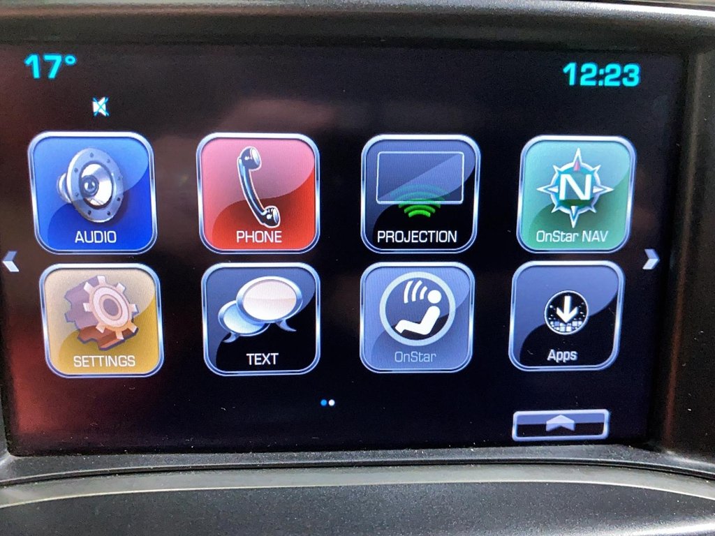 2018 Chevrolet Silverado 1500 in Jonquière, Quebec - 18 - w1024h768px