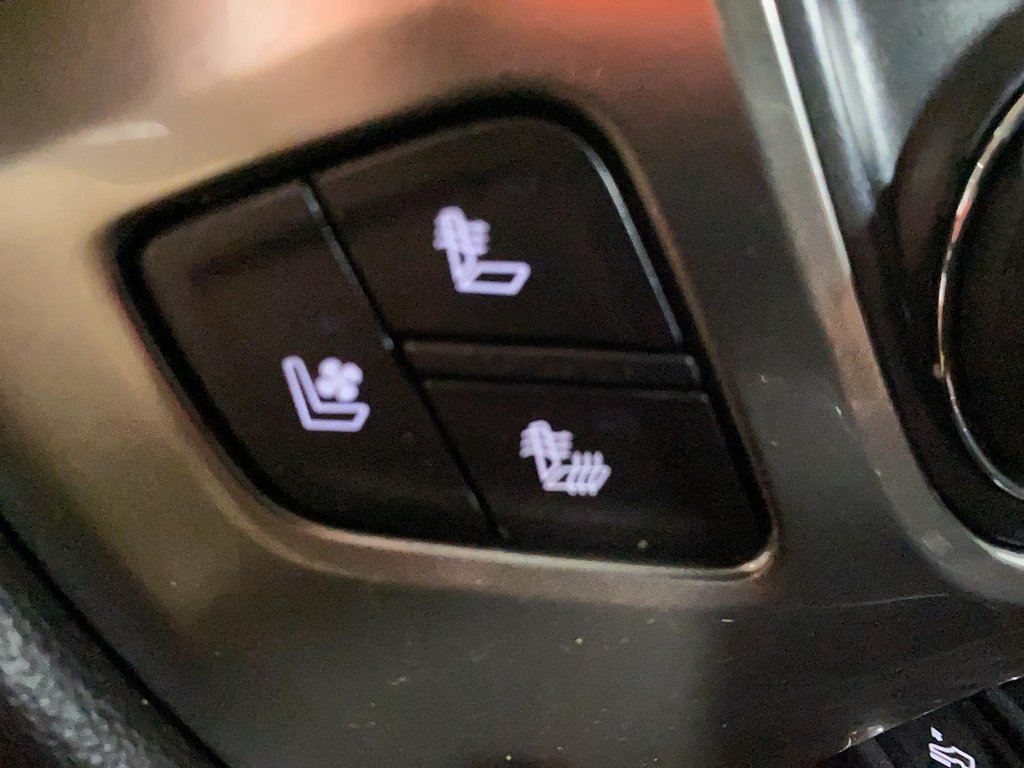 2018 Chevrolet Silverado 1500 in Jonquière, Quebec - 16 - w1024h768px