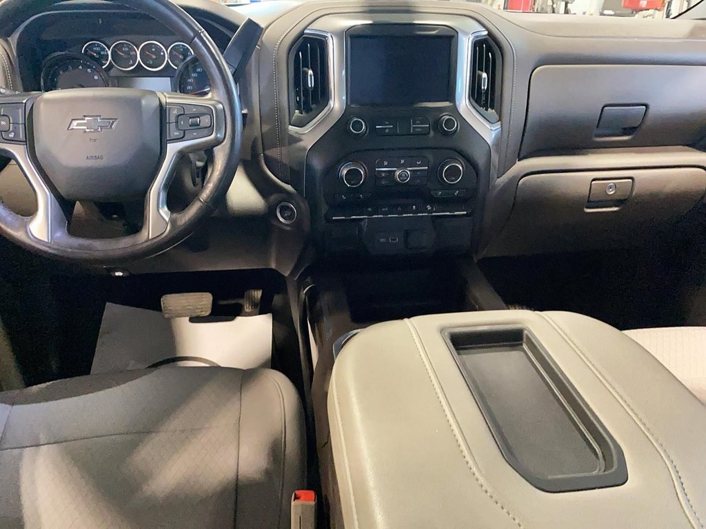 2021 Chevrolet Silverado 1500 in Jonquière, Quebec - 8 - w1024h768px