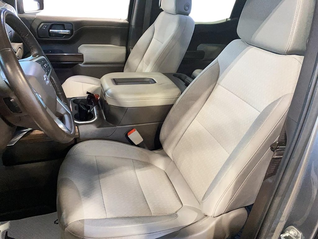 2021 Chevrolet Silverado 1500 in Jonquière, Quebec - 9 - w1024h768px