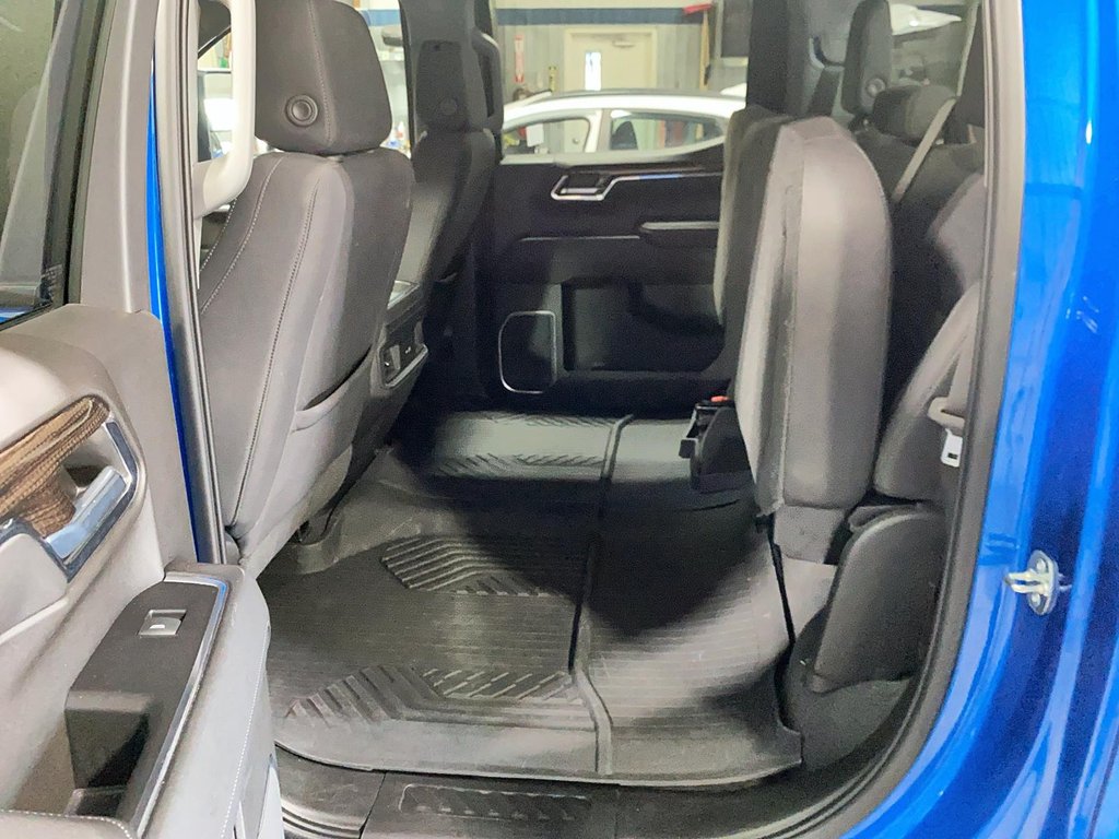 Chevrolet Silverado 1500 LT Trail Boss 2023 à Jonquière, Québec - 8 - w1024h768px